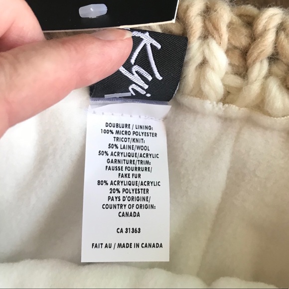 ⛄️ 50% off⛄️ LAST ONE!!! KYI KYI Canada Chunky Knit Cap - Picture 3 of 4